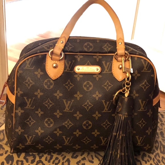 Louis Vuitton Limited Edition Leather Monogram Keychain/Bag Charm - Picture 6 of 9